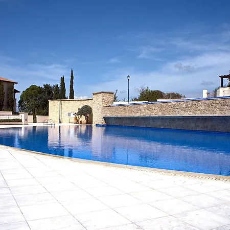Luxury Pool View Flat L12 Lägenhet Kouklia