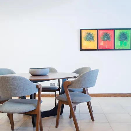 Luxury Pool View Flat L12 דירה *