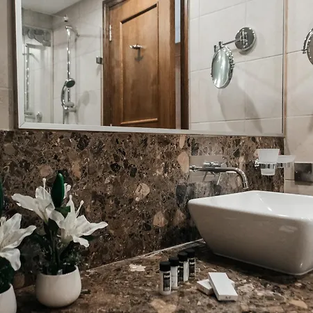 Luxury Pool View Flat L12 Kouklia