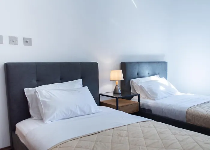 Apartmán Luxury Pool View Flat L12 *