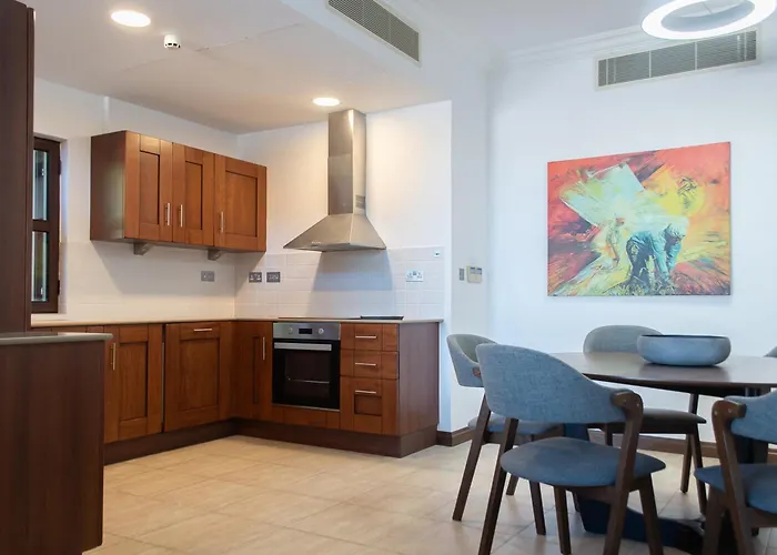 Luxury Pool View Flat L12 Apartmán *